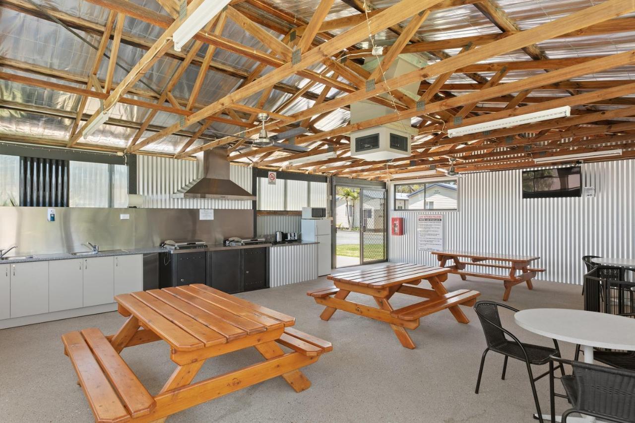 Big4 Moama Holiday Park Exterior photo